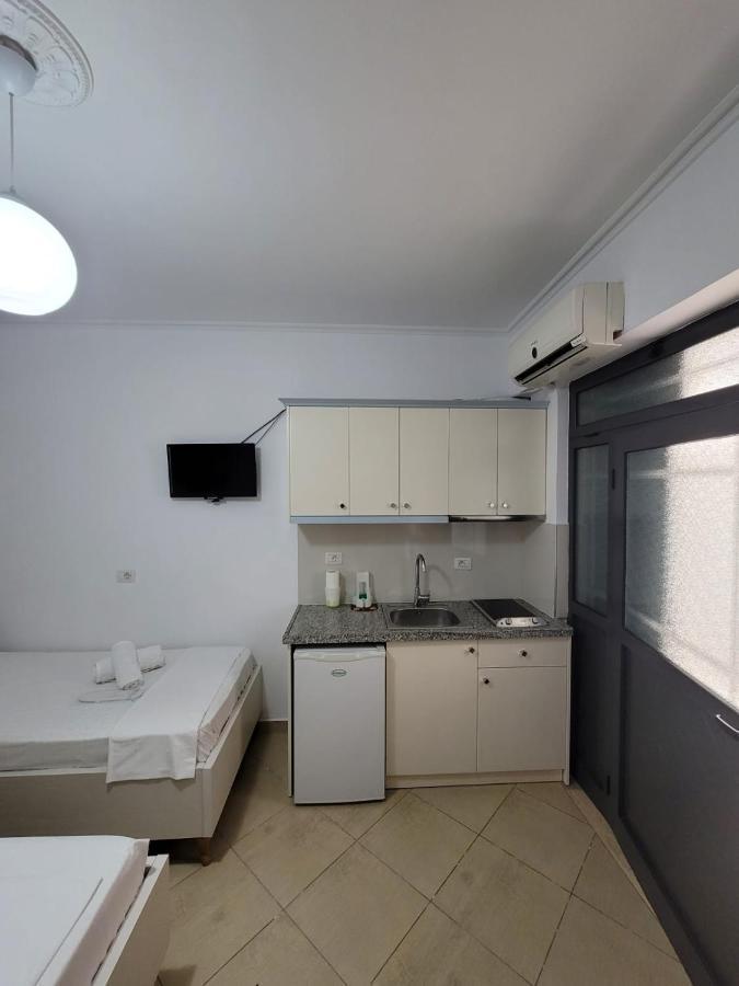 Amber Apartments Saranda Oda fotoğraf
