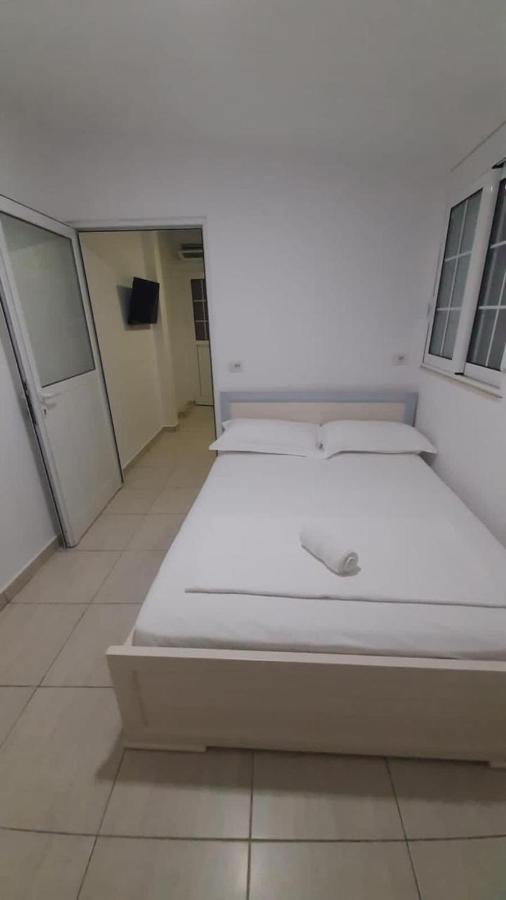 Amber Apartments Saranda Oda fotoğraf