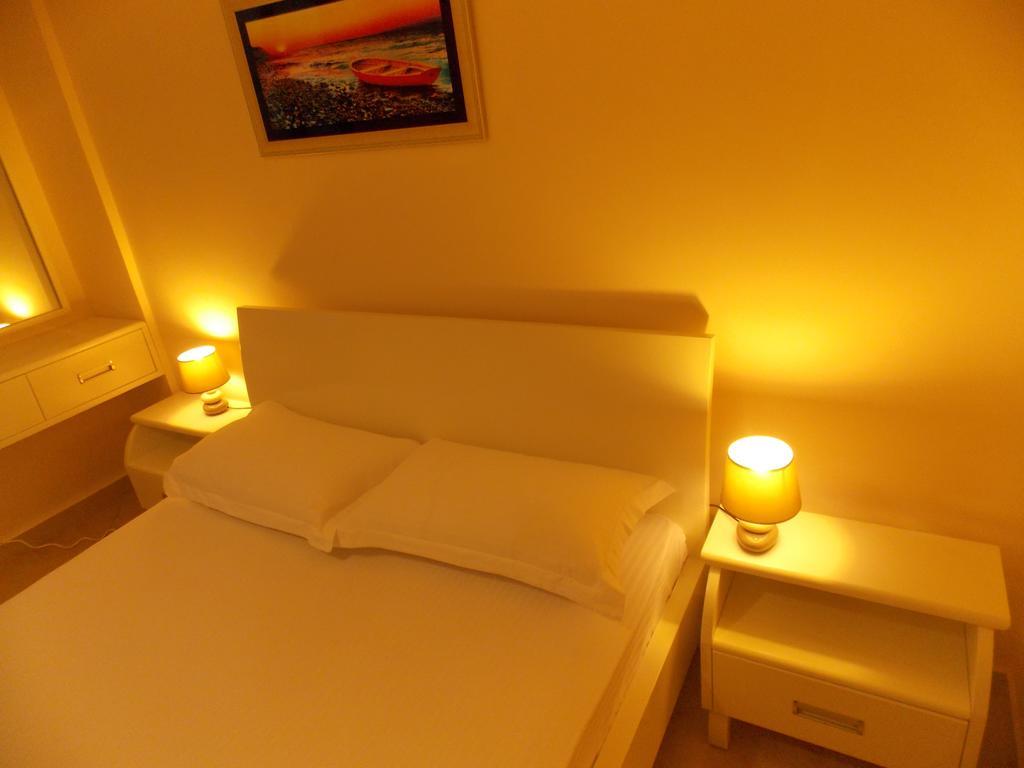 Amber Apartments Saranda Dış mekan fotoğraf